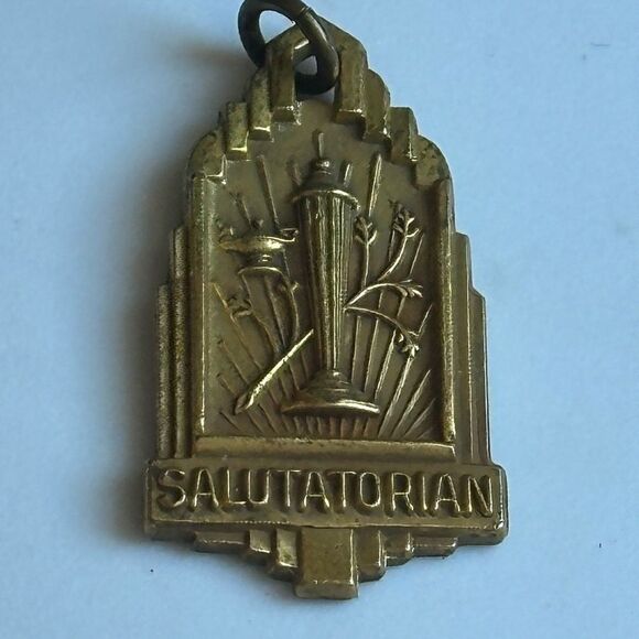 Vintage gold tone Salutatorian pendant/medal/charm - Picture 1 of 3